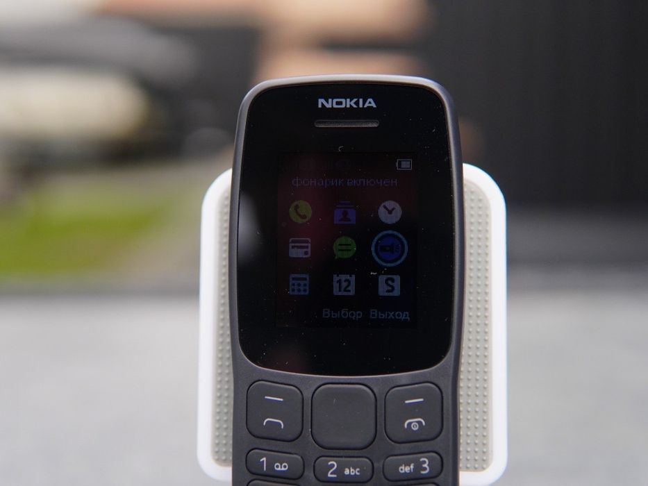 Телефон кнопочний Nokia 106 DS