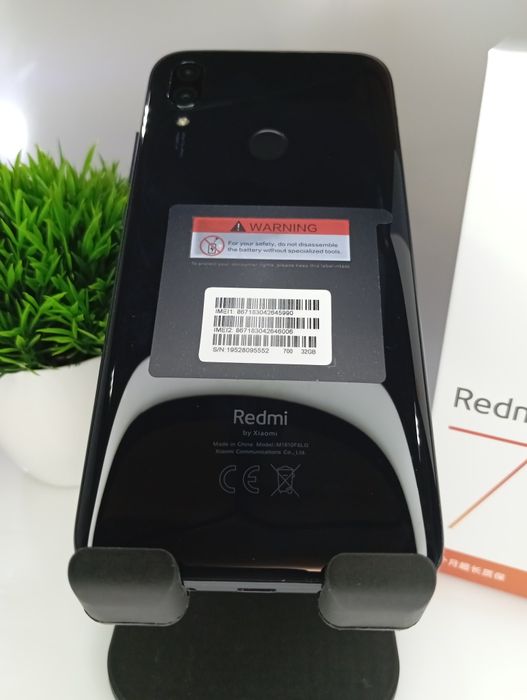 Нові! Xiaomi Redmi7 4/64 гб Смартфон/Телефон/Бюджетный/Качественный