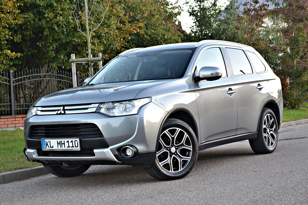 Mitsubishi Outlander I - własciciel * 7- osobowy * z Niemiec * 2 kpl Alufelg