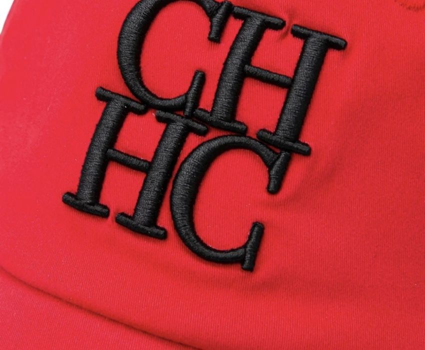 Cap carolina herrera com dustbag