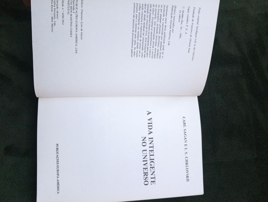 A Vida Inteligente no Universo -Carl Sagan e I.S. Chklovski