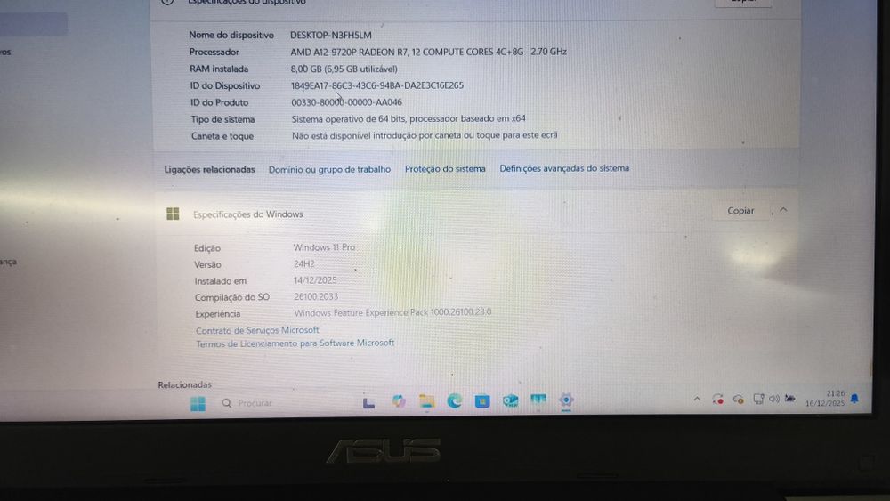 PC ASUS Windows 11