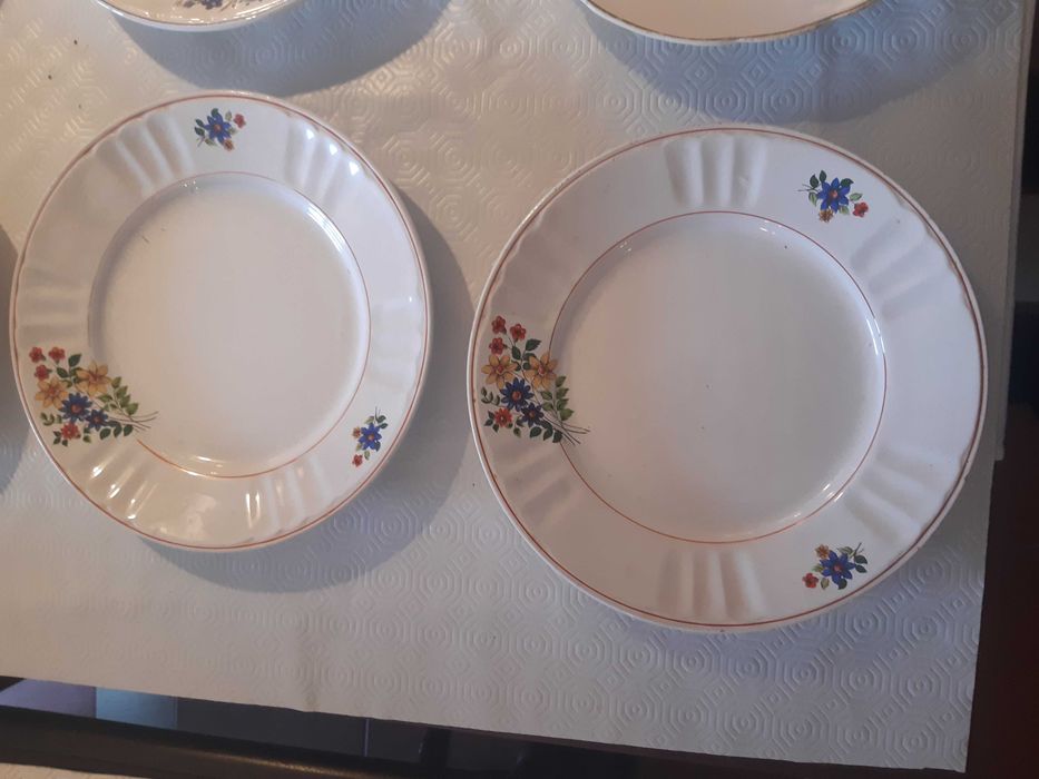 Serviço Jantar de Sacavém  com Flores- Rosinhas Vermelhas64552698483073124