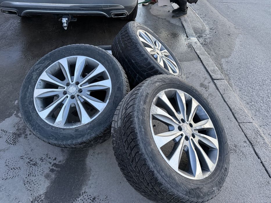 Диски R20 Mercedes + 275/50/20 Nokian зимова