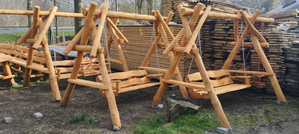 Drewutnia, osłona koszy na śmieci