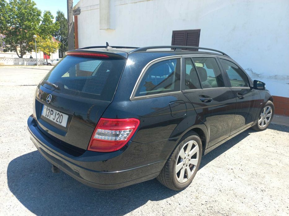 Mercedes-Benz C 200 CDI 2011 – Muito bem estimado