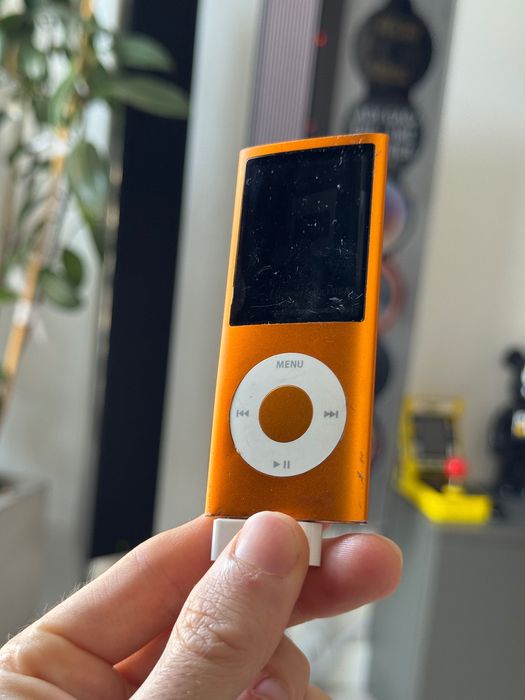ipod 8gb - купити аудіотехніку - Ціна на OLX.ua