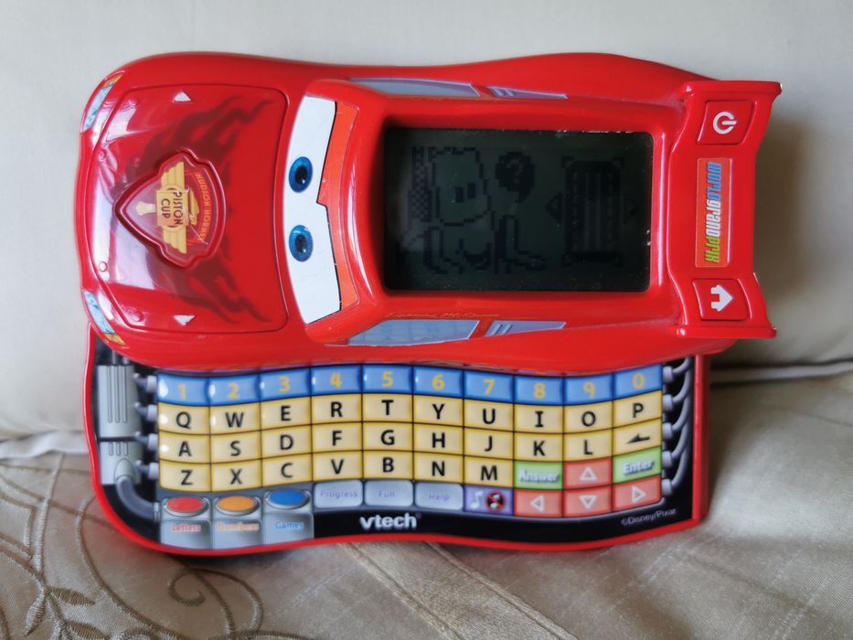 Zabawkowy laptop edukacyjny Zygzak McQueen