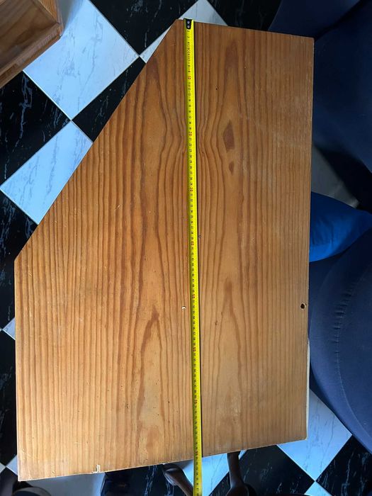 mesa de canto em madeira