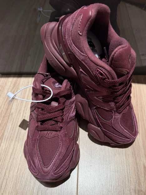 New Balance 9060 Burgundy R.40.5