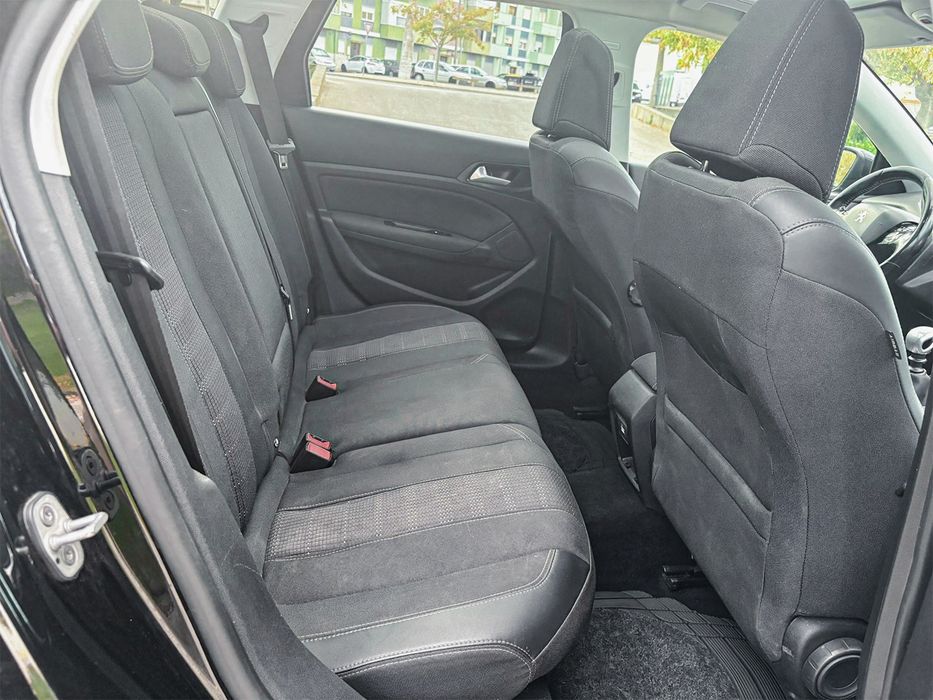 Peugeout 308 SW 1.5 HDI ALLURE 130 CV Tecto panorâmico!!