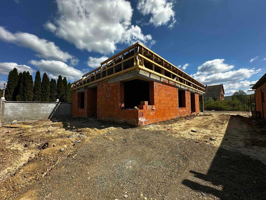 Будинок з газом на завершальній стадії будівництва 5 хв від центру
