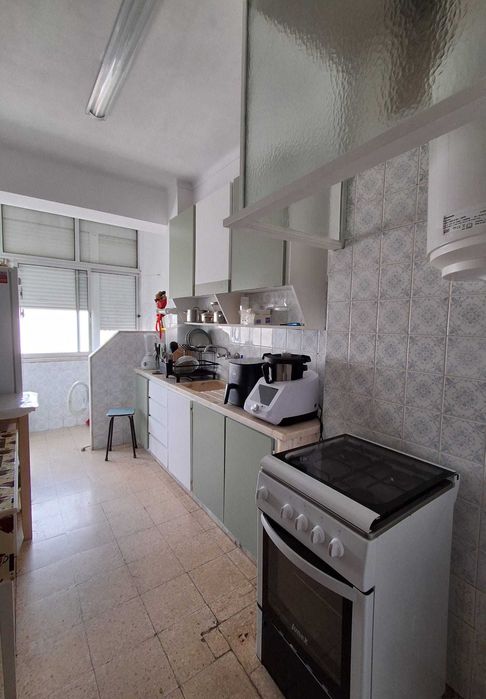 Apartamento T2 Em ótimas condições a Venda, Junto ao Parque Central da Amadora a bom Preço.