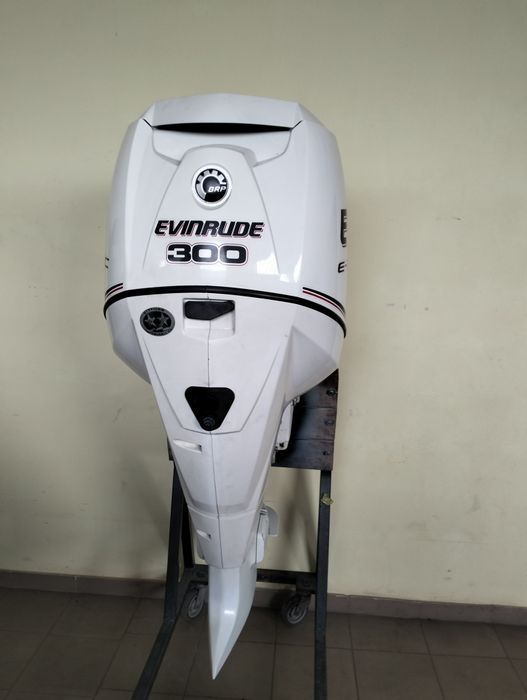 Evinrude Etec 300 Autoryzowany serwis silników zaburtowych