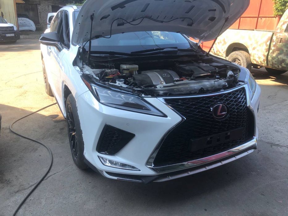 Бампер Rx 350 h Lexus F sport зажний
