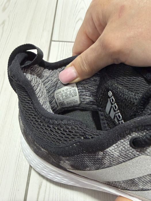 Кросовки adidas
