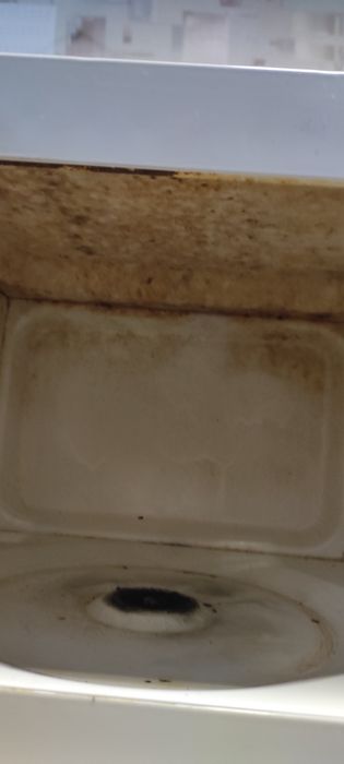 Мікрохвильова піч Grunhelm