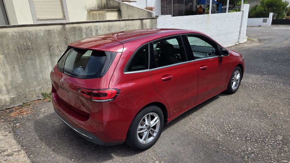 Mercedes-Benz B180 | Full Extras | Excelente Estado | Histórico de Manutenção