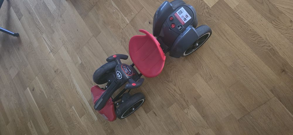 Gokart elektryczny dla dziecka Pilot ladowarka
