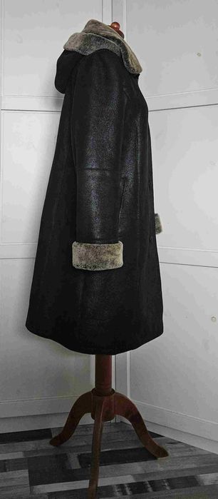 Kożuch polski damski.