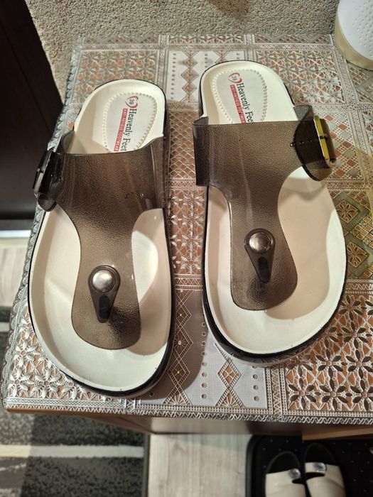 Przezroczyste damskie japonki