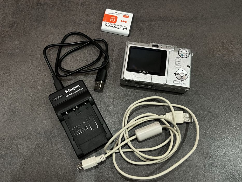 Цифрова камера - мильниця Sony Cyber-shot W35 7.2MP