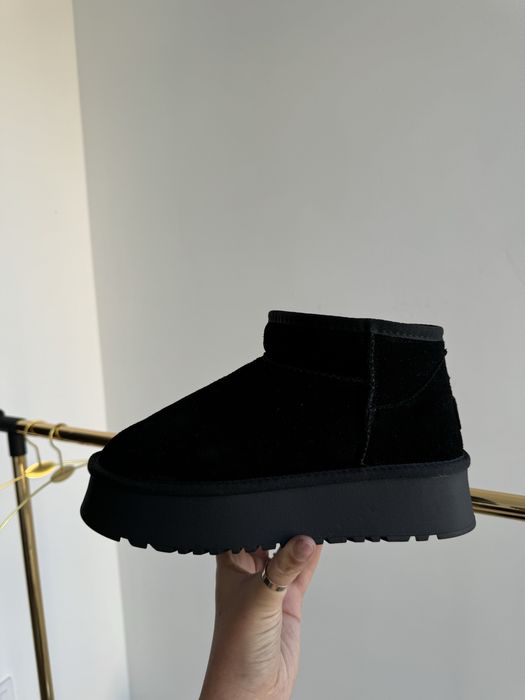 Ugg mini platform фото вживу натуральний замш в наявності олх є