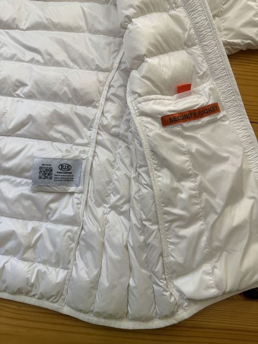 жіночий пуховик Parajumpers