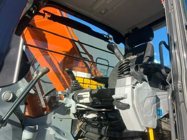 hitachi zx210lc-7