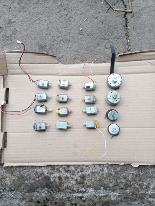 Міні електро моторчики 5в