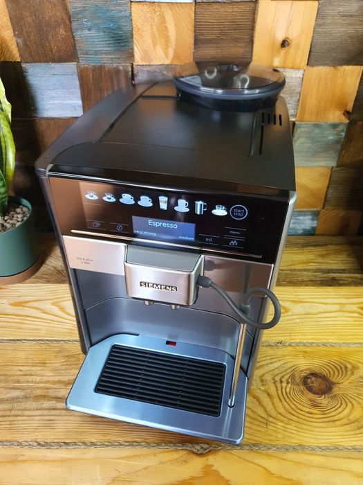 Jak nowy z gwarancją 3 miesiące! ekspres Siemens eq.6 s500+