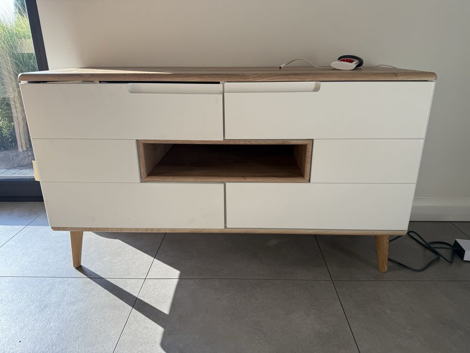 Szafka RTV biała + dąb Vincent z Agata Meble