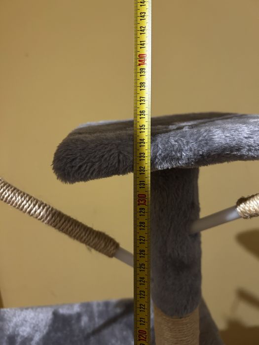 Duzy drapak dla kota