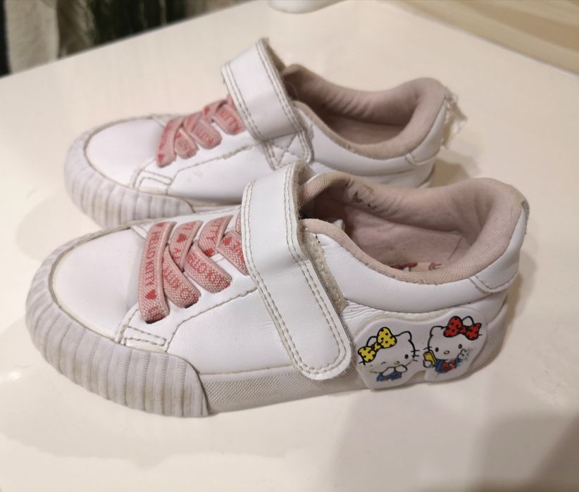 Miękkie adidasy Hallo Kitty. Rozmiar 24