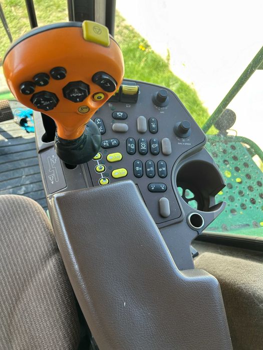 Комбайн JOHN DEERE 9780i CTS 2006 року