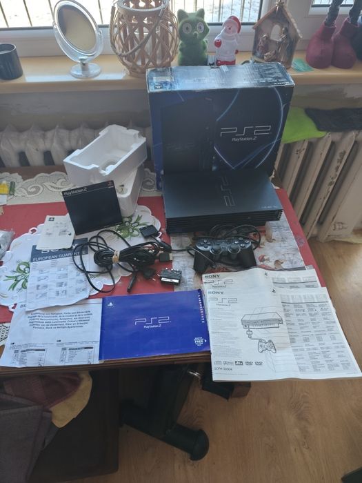 PlayStation 2 FAT w oryginalnym pudełku