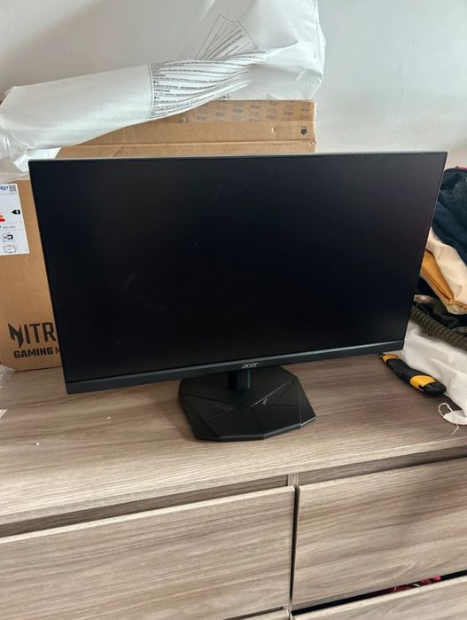 Monitor acer  23.8" FHD 200hz VA FreeSync Premium HDR10