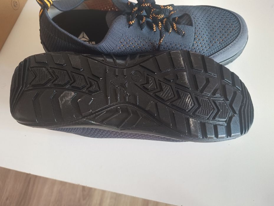 Buty robocze z podnoskiem