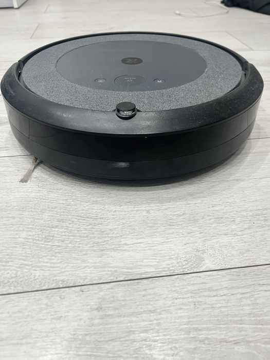 Robot sprzątający iRobot Roomba + stacja dokująca