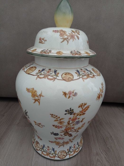 Pote decorativo cerâmica estilo clássico