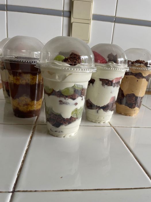 Bolos de pote e kits de festa