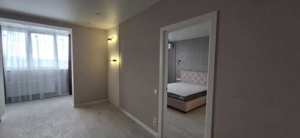 Новая 1 ком. квартира в ЖК Рогатинская Левада  (21098)