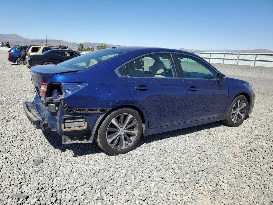 Subaru Legacy Limited (2015)