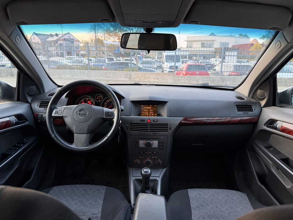 Opel Astra H 2005r.