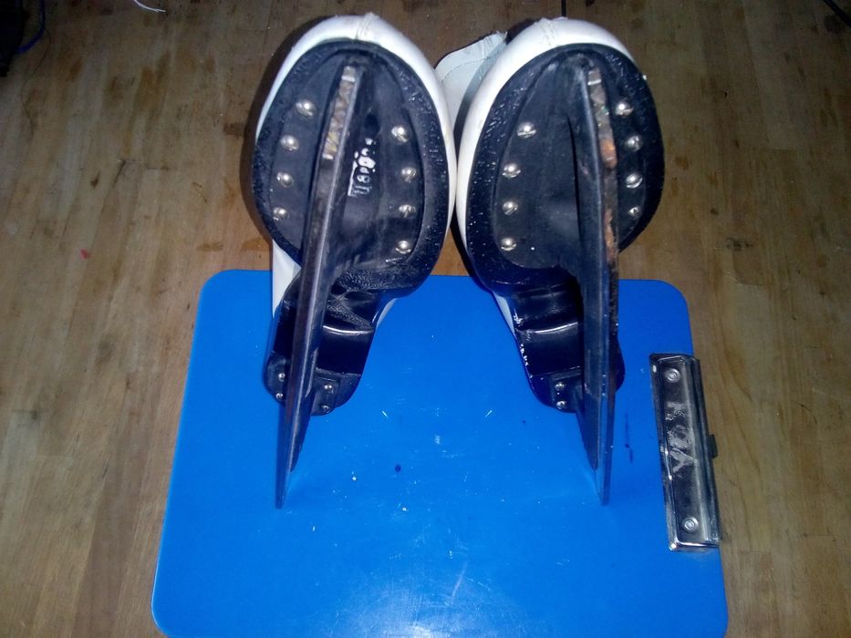 Ковзани жіночі дитячі