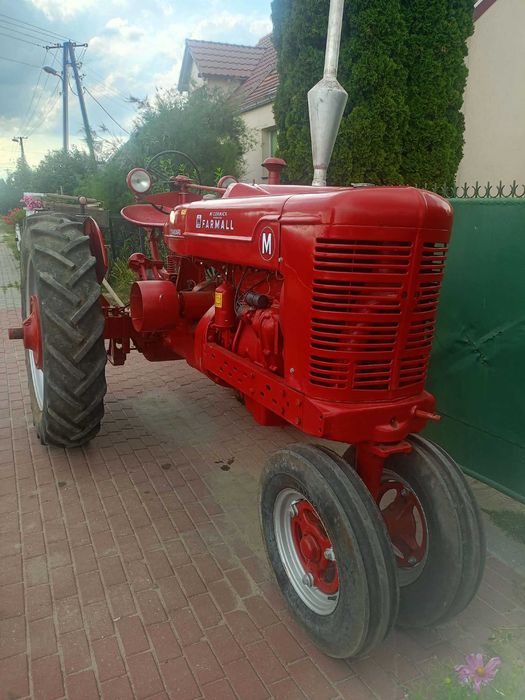 sprzedam traktor zabytkowy