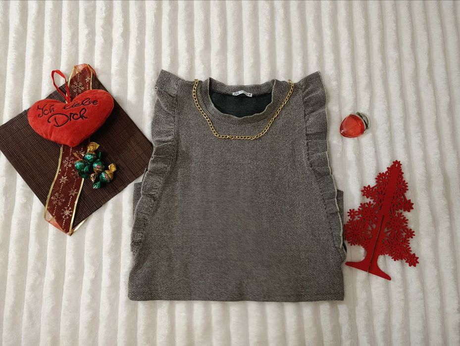 Желетка ZARAв хорошому стані