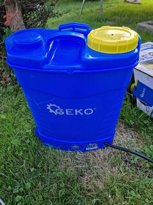 Opryskiwacz akumulatorowy plecakowy GEKO 16 litrów G73252 NOWY