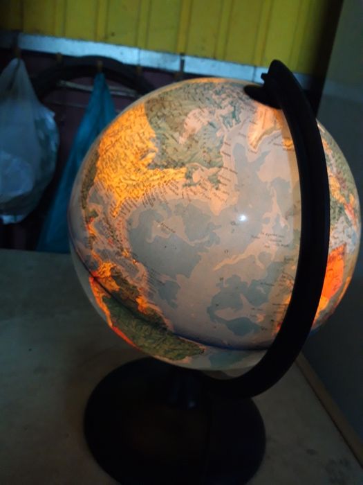 Candeiro globo antigo