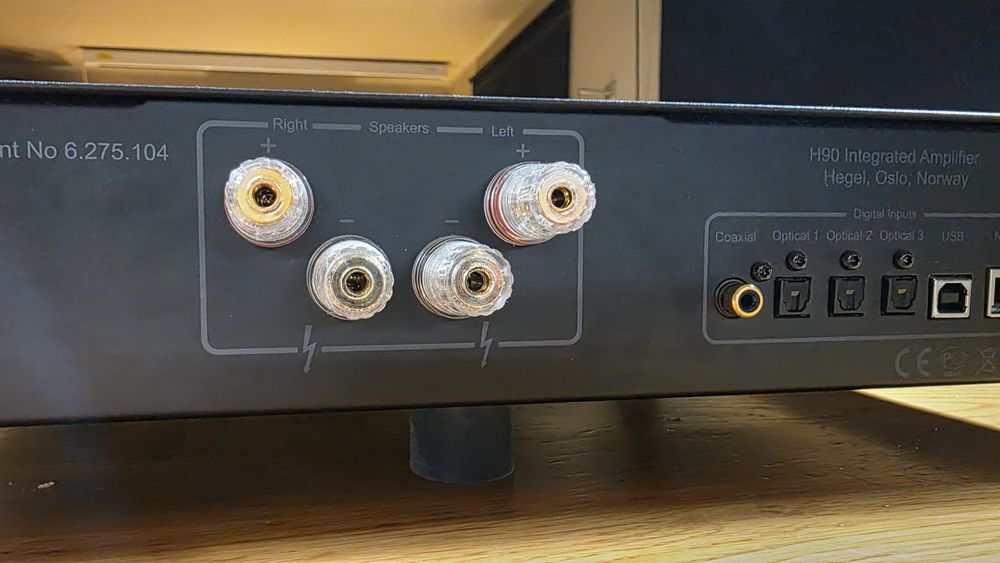 Wzmacniacz Hegel H90